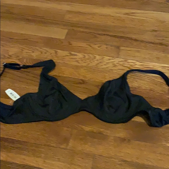 Black bikini top with underwire - Picture 1 of 1